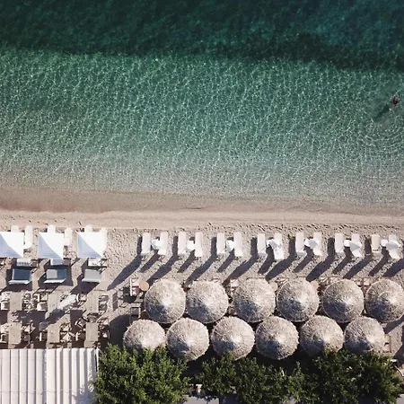 Dom wakacyjny Nereides Luxury Villas 4 *