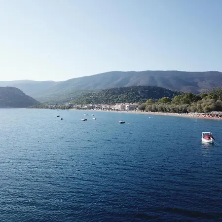Dom wakacyjny Nereides Luxury Villas 4 *